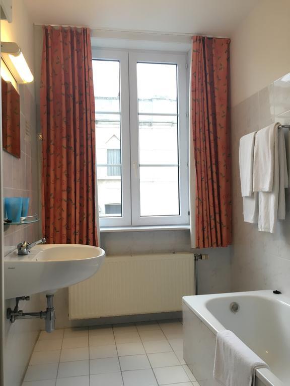 Hotel Claridge Blankenberge Bagian luar foto