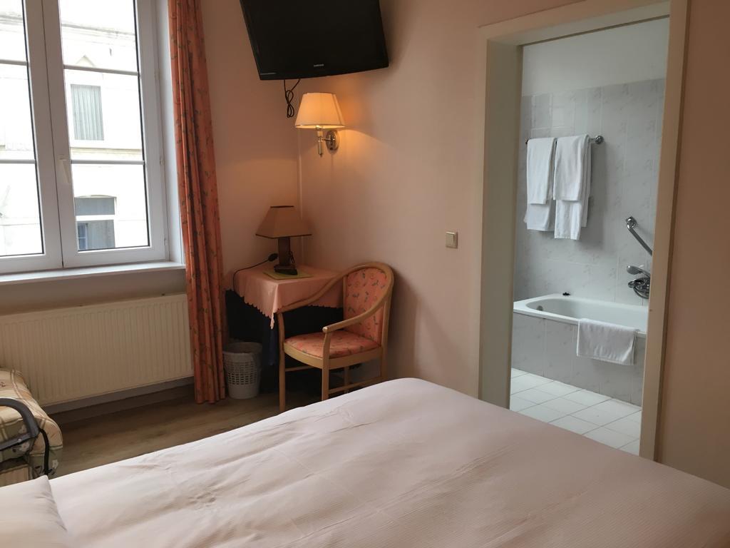 Hotel Claridge Blankenberge Bagian luar foto
