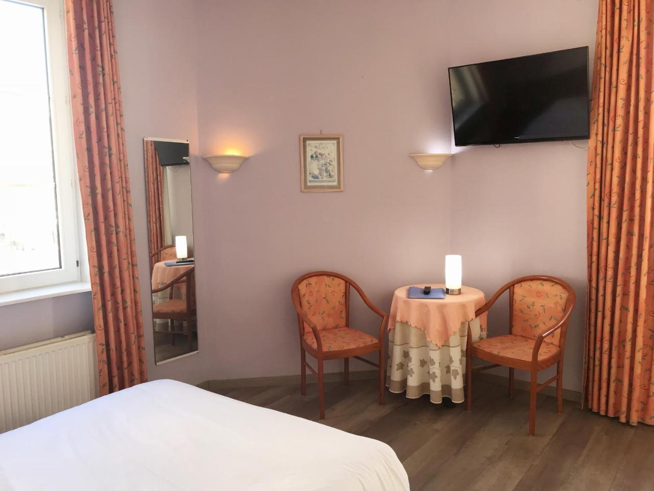 Hotel Claridge Blankenberge Bagian luar foto